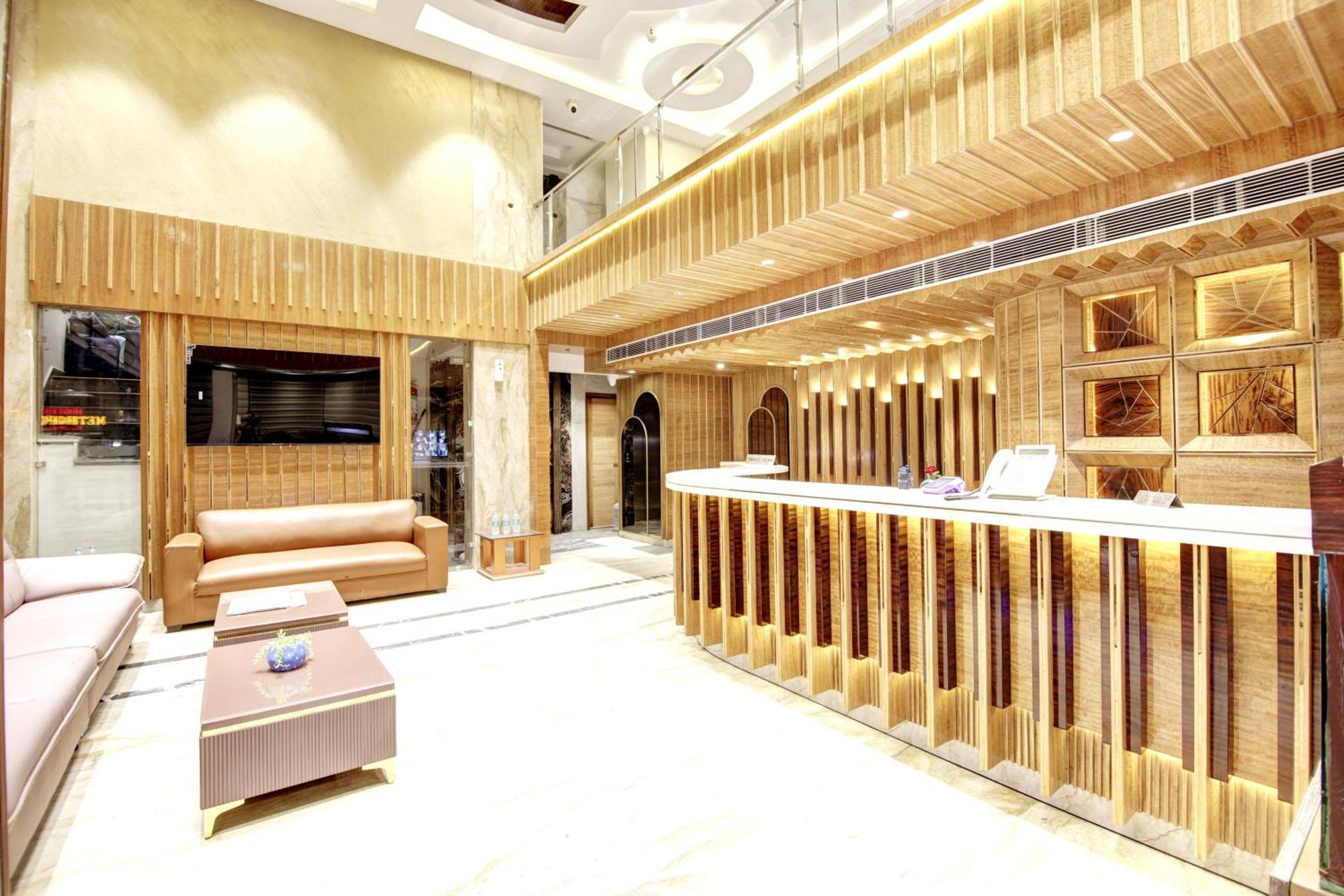 Hotel Krishna Plaza 'New Delhi' - By M S Hospitality Екстер'єр фото